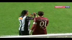 پاس گل ناجوانمردانه رونالدینیو در بازی با سائوپائولو