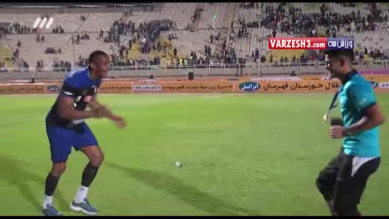 جشن و پایکوبی اهوازی ها بعد از قهرمانی در لیگ برتر