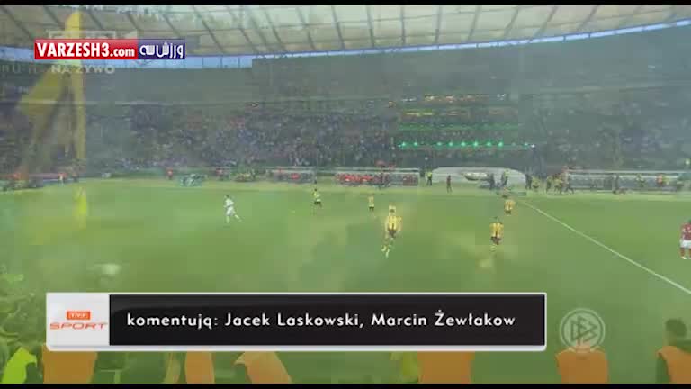 آتش‌بازی عجیب تماشاچیان فینال جام حذفی آلمان پیش از آغاز نیمه دوم