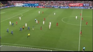 ورود جیمی جامپ به زمین بازی لهستان - پرتغال