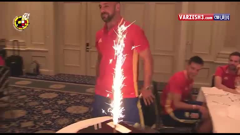 جشن تولد رینا در اردوی تیم ملی اسپانیا