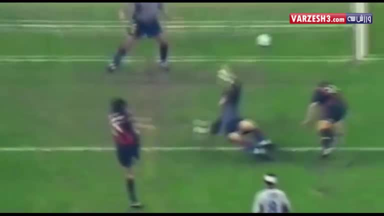 بازی خاطره انگیز آث میلان 3-3 بارسلونا (فصل 2001-2000)