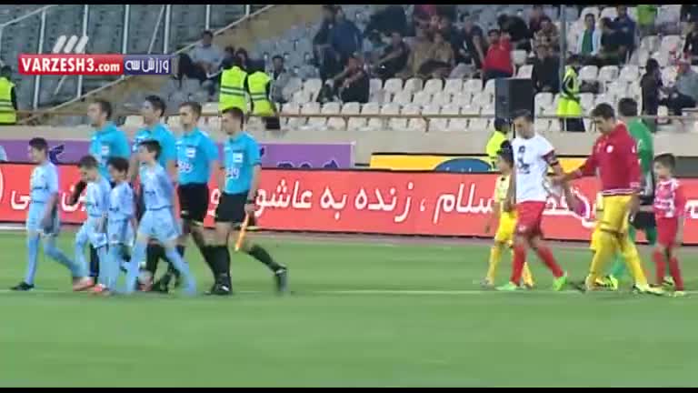 نگاهی متفاوت به بازی پرسپولیس - نفت