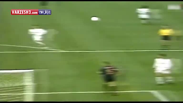 بازی خاطره انگیز بارسلونا 3-0 رئال مادرید (فصل 1999-1998)