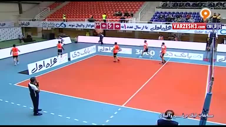 خلاصه والیبال پیکان تهران 3-2 سایپا
