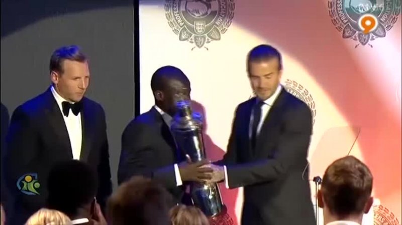 انگولو کانته بهترین بازیکن سال فوتبال جزیره