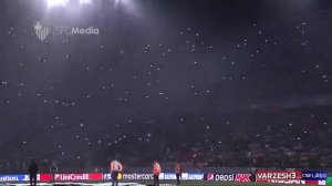 اجرای زیبای سرود باشگاه سویا قبل از بازی با لیورپول
