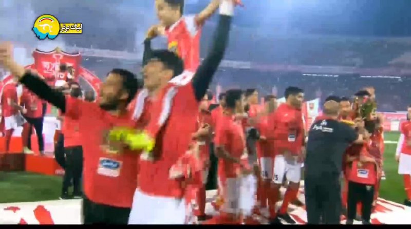 بالا بردن جام قهرمانی لیگ برتر ایران توسط هانی نوروزی