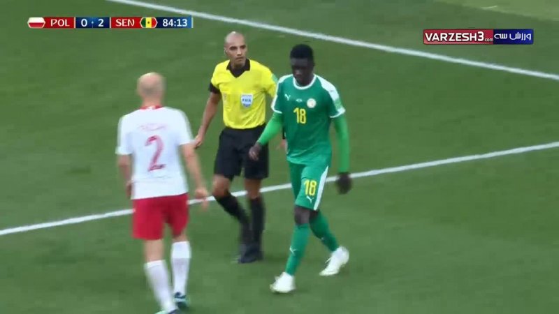 صحنه مشکوک به پنالتی و درگیری بازیکنان لهستان-سنگال