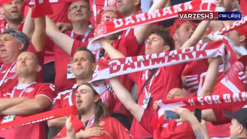ورود و سرود دو تیم دانمارک و استرالیا