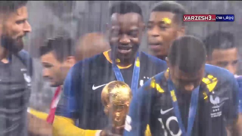 جشن قهرمانی تیم ملی فرانسه(جام جهانی 2018)