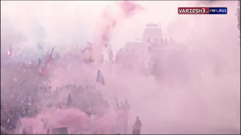 جشن قهرمانی فرانسه در خیابان شانزلیزه پاریس