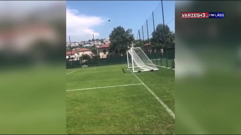 گل فوق العاده و غیرممکن ماریو بالوتلی در زمین تمرین
