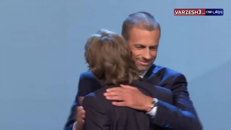 لوکا مودریچ بهترین بازیکن سال یوفا 18-2017