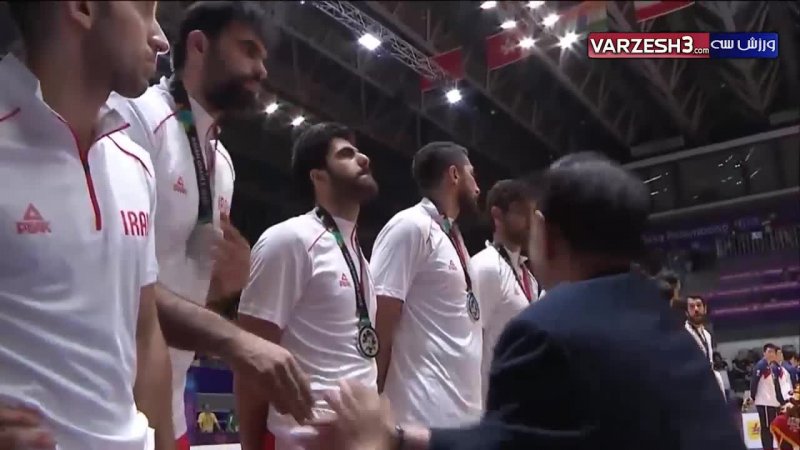اهدای مدال نقره به تیم ملی بسکتبال ایران (جاکارتا 2018)