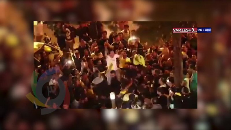 حضور شبانه و پرشور هواداران مقابل هتل سپاهان