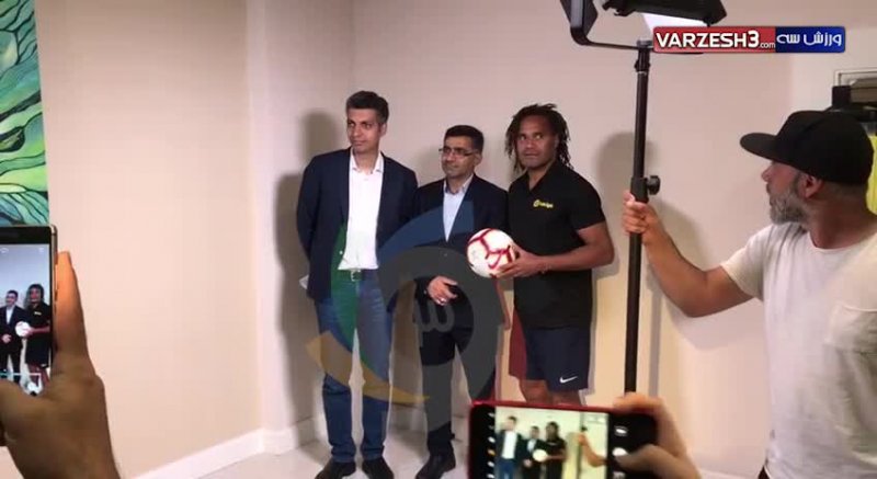 پشت صحنه مصاحبه عادل با کریستین کارمبئو بازیکن سابق رئال