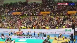 جو فوق العاده آزادی در لحظه قهرمانی تیم والیبال ایران