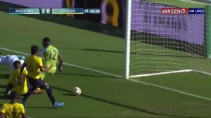 گل سوم آرژانتین به اکوادور پنالتی (لئاندرو پاردس)