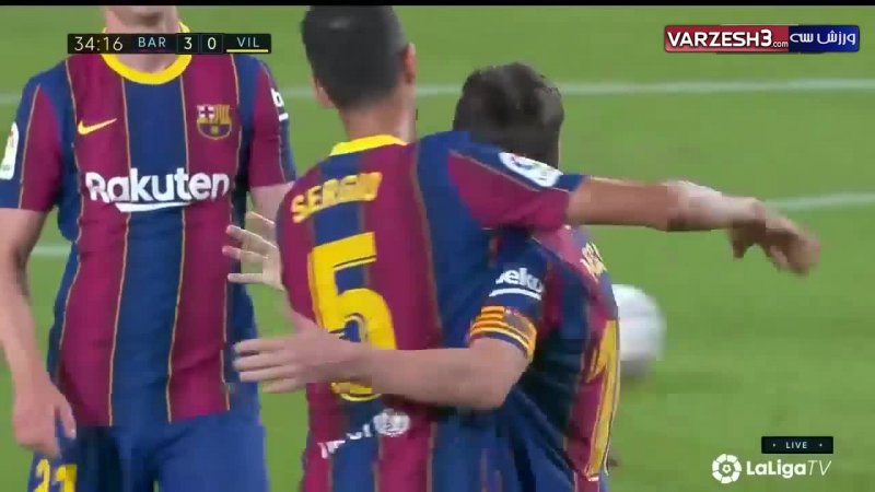 گل سوم بارسلونا به ویارئال توسط مسی (پنالتی)